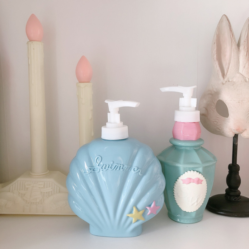 Soap Making Jug - 250/350ml Shell Shape Portable Pumping Soap