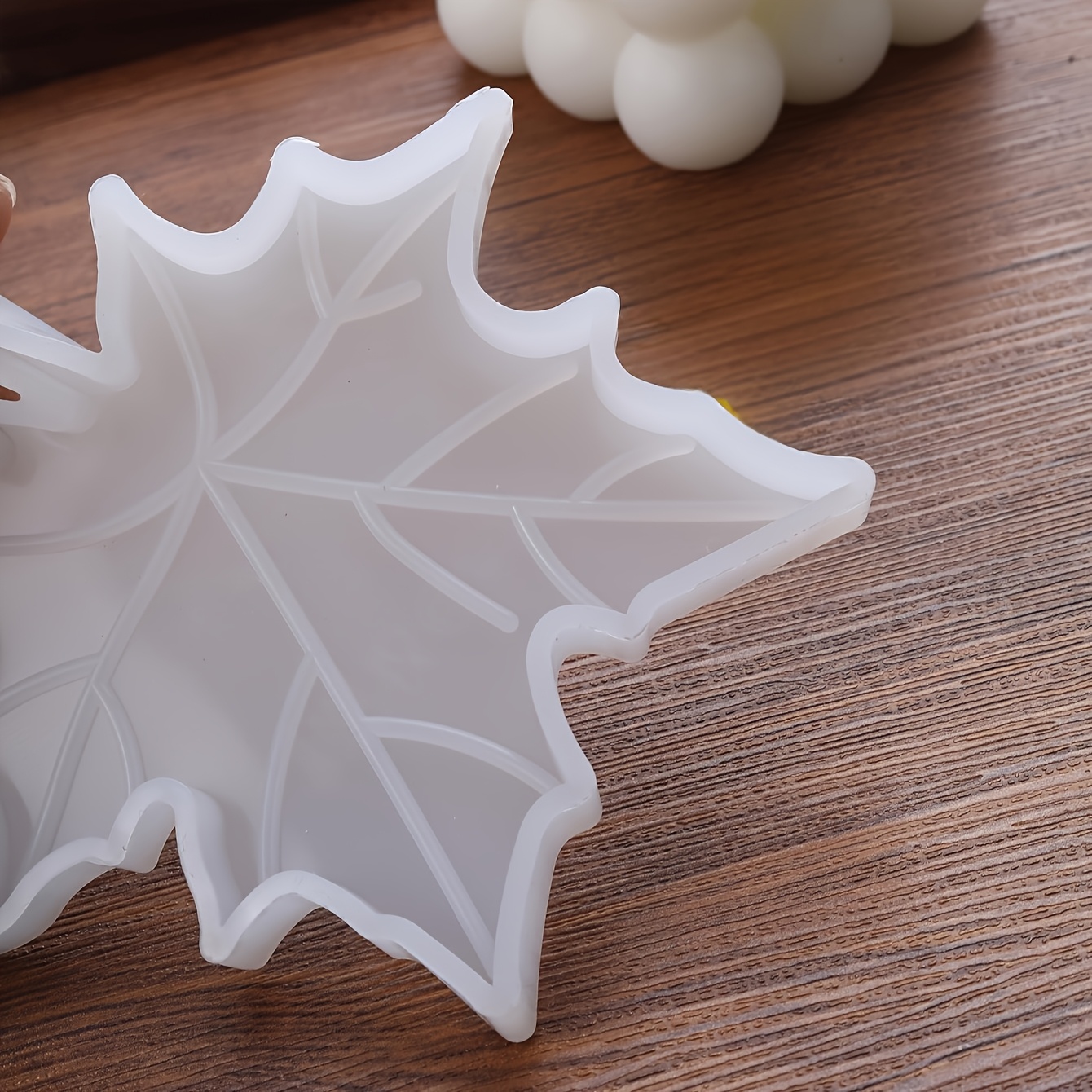 1PC Maple Leaf shaped Silicone - Soap Making Silicone Molds ulasan dan harga